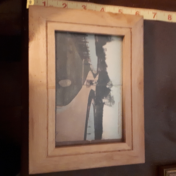 Wooden picture frame - Picture 2 of 3